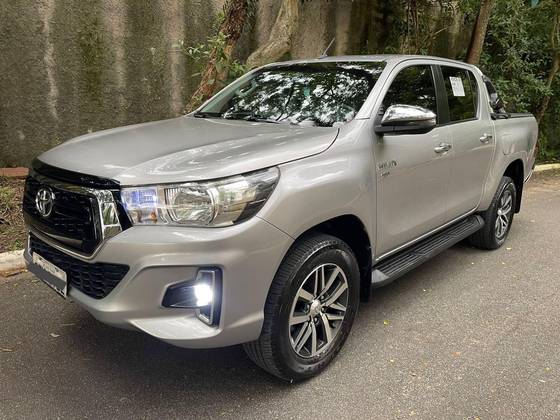 TOYOTA HILUX 2.7 SRV 4X2 CD 16V FLEX 4P AUTOMÁTICO TOYOTA HILUX 2.7 SRV 4X2 CD 16V FLEX 4P AUTOMÁTICO